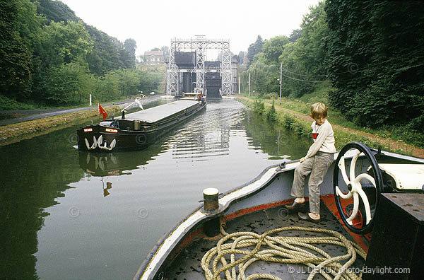 ascenceur  bateaux Bracquegnies
boat lift at Bracquegnies